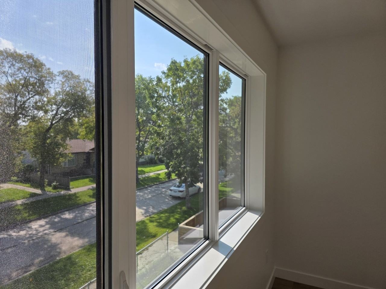 406 Collegiate Street - Photo 6 of 15