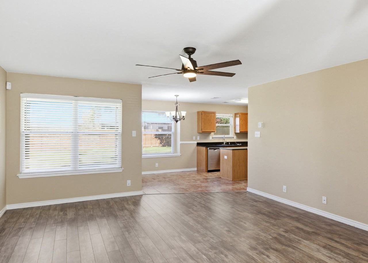 8905 Pinseeker - Photo 6 of 33