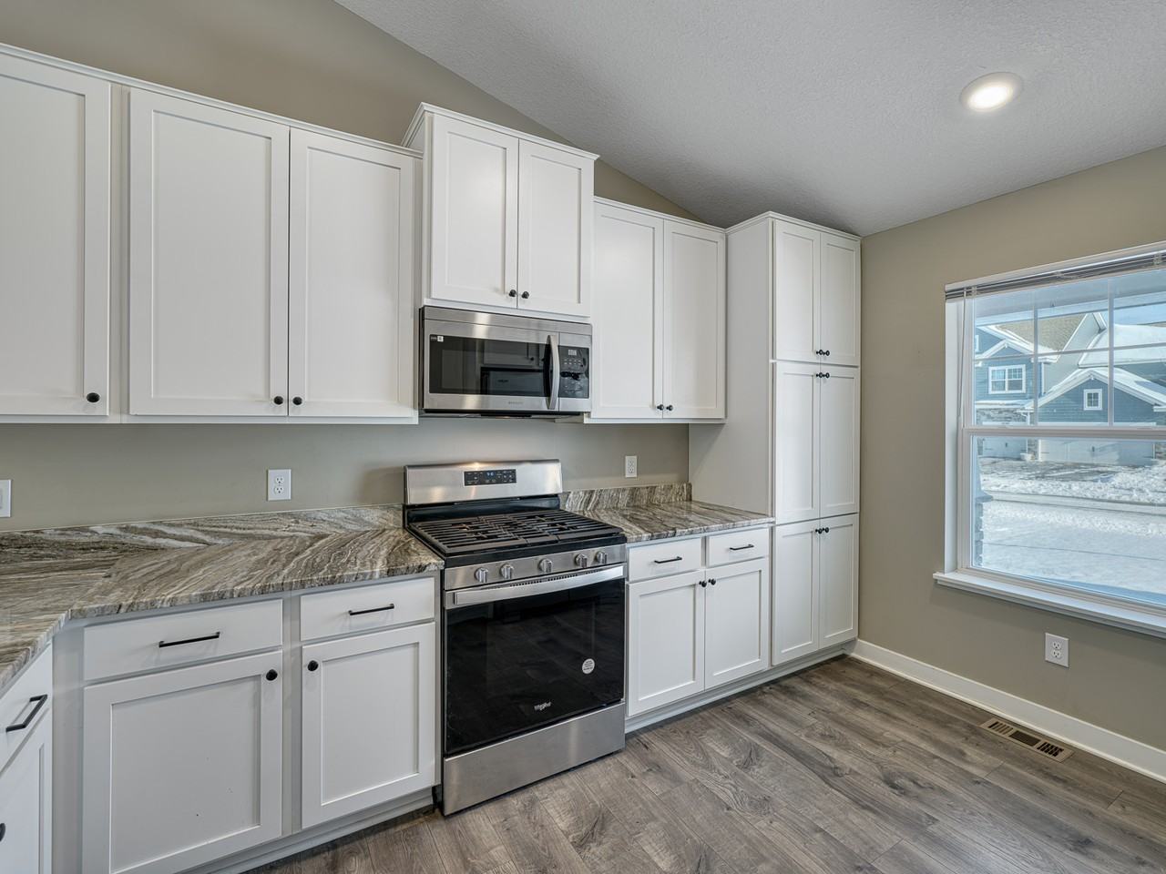 14377 Fernbrook Ln N #NA - Photo 7 of 20