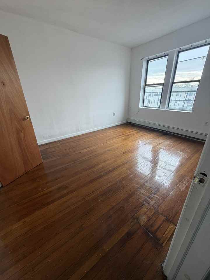 212 Central Ave #5G - Photo 5 of 12