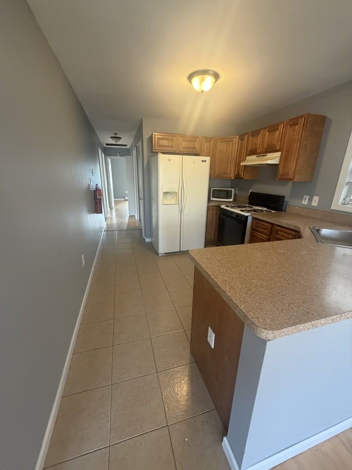 35 Fairview Ave #2 - Photo 2 of 12