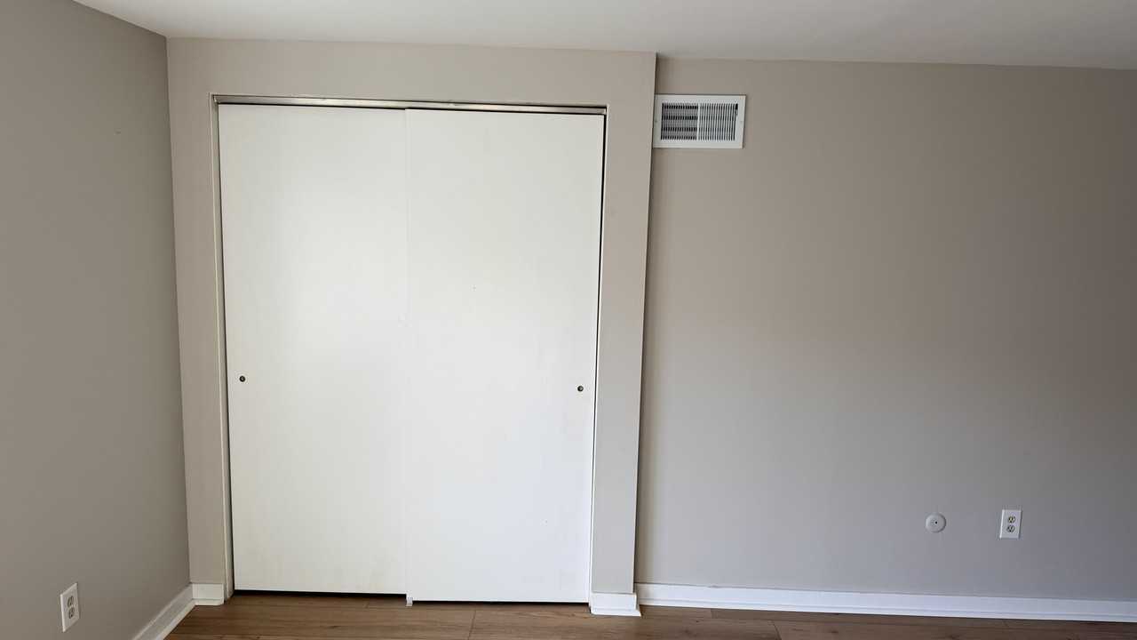 5735 Kentucky Ave #4 - Photo 5 of 15