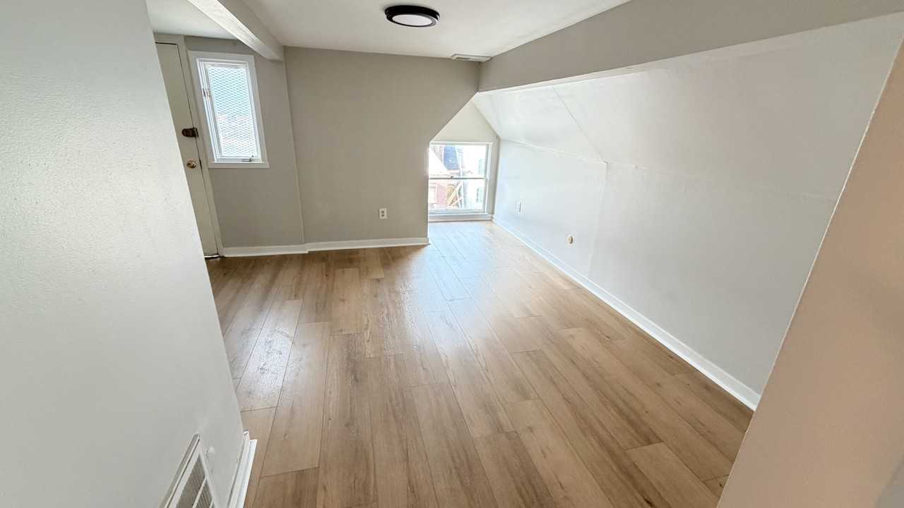 5735 Kentucky Ave #4 - Photo 6 of 15