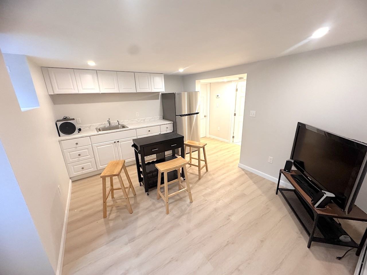 39 Cottage St #1 - Photo 3 of 18