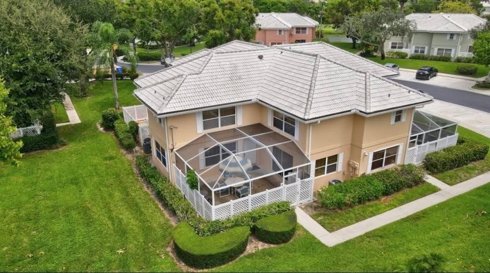 1940 Hartford Ct - Photo 6 of 7