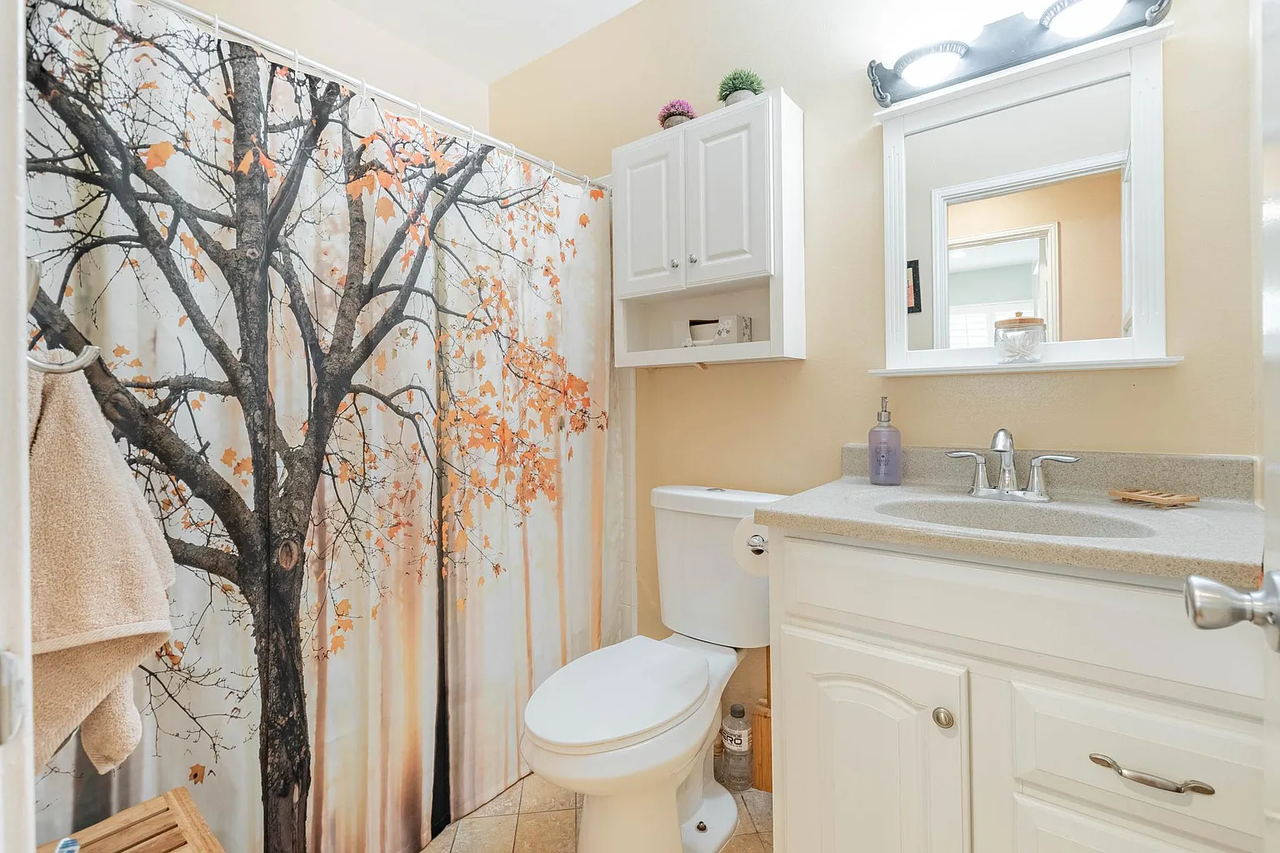 2120 N Valley St #NA - Photo 2 of 28