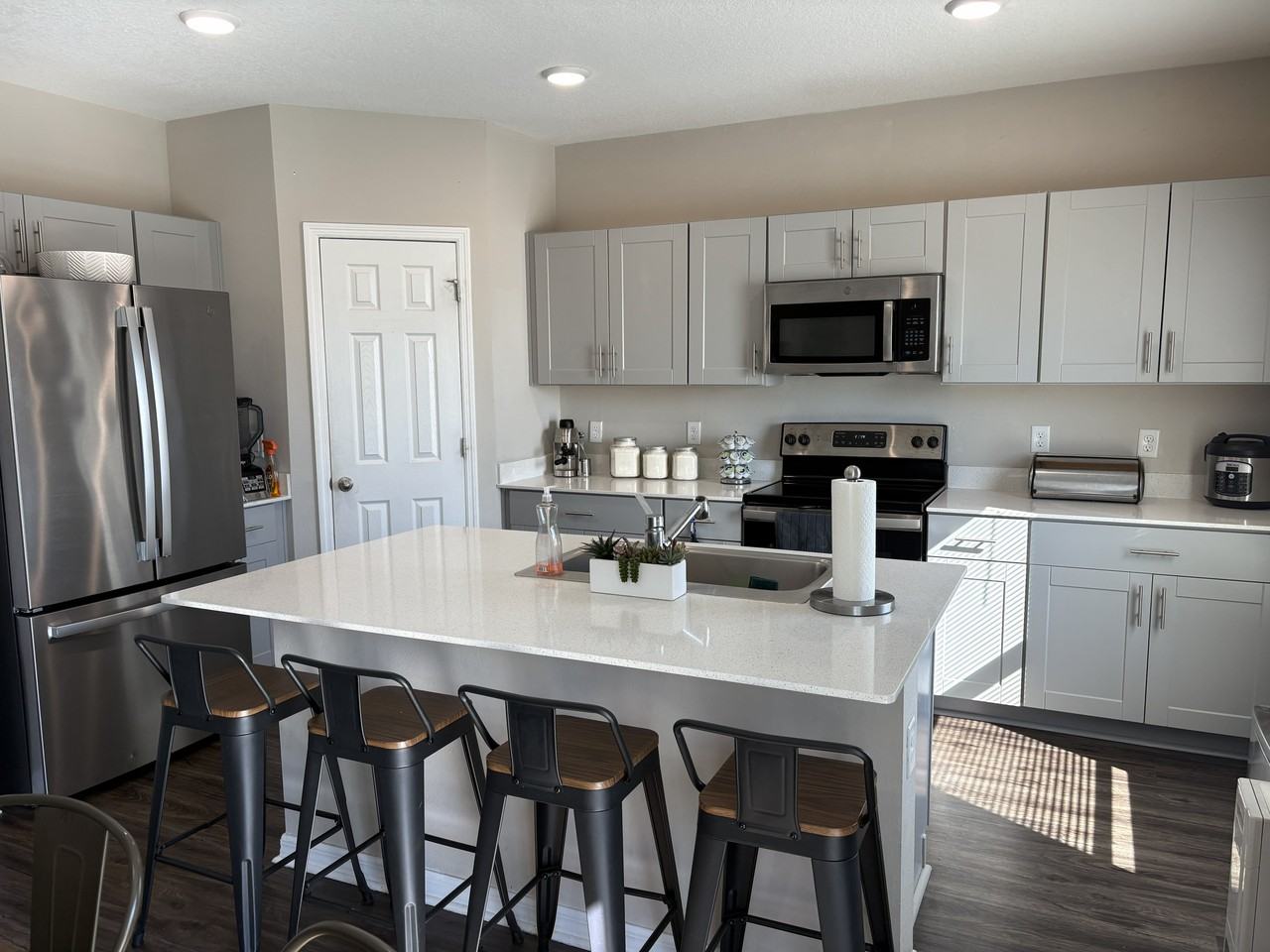 5463 Arlington River Dr #NA - Photo 2 of 23