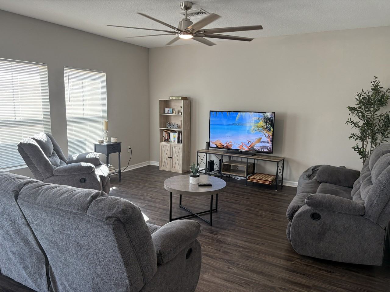 5463 Arlington River Dr #NA - Photo 5 of 23