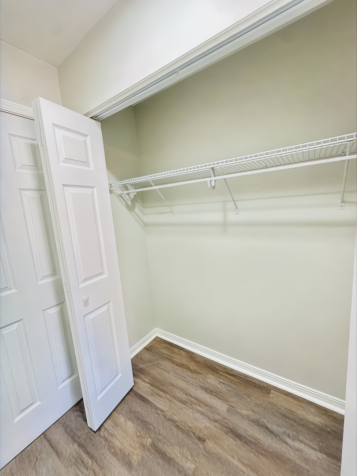 478 Lombard St #2D - Photo 3 of 16