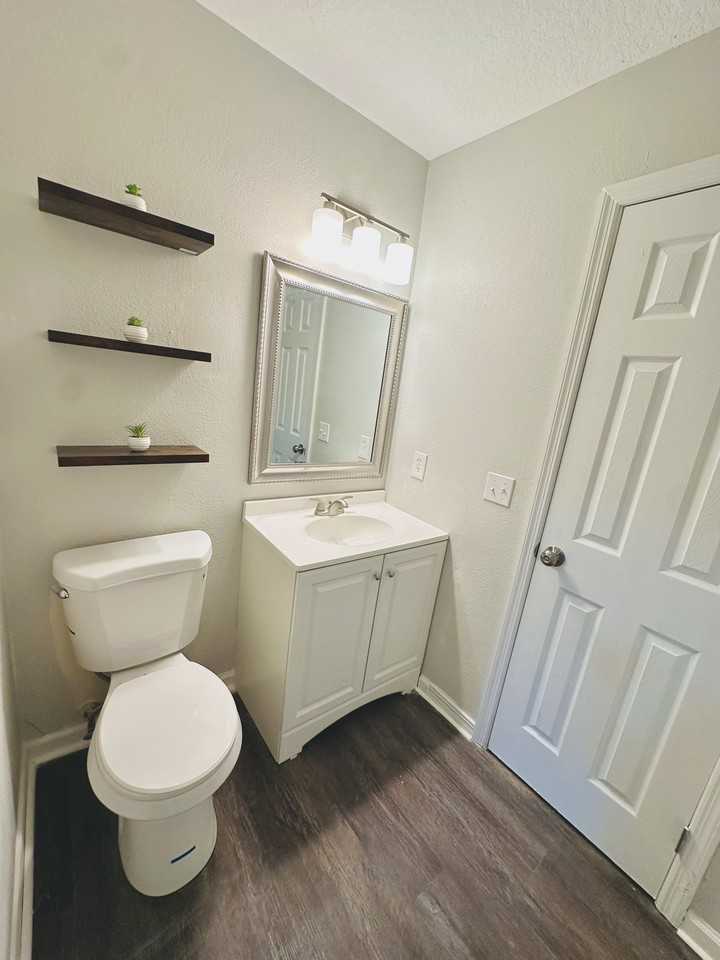 478 Lombard St #2D - Photo 4 of 16