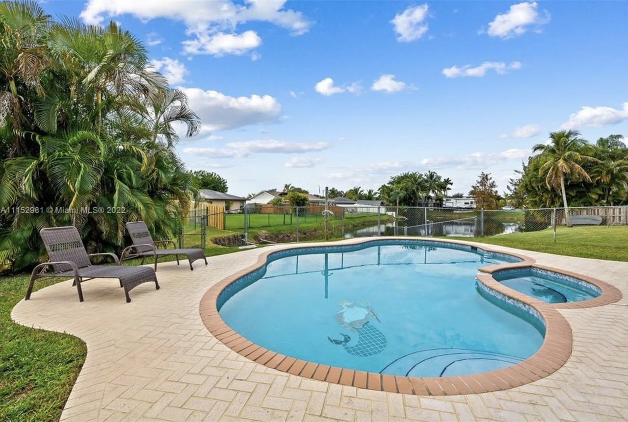 1321 Sw 129th Way #NA - Photo 2 of 23