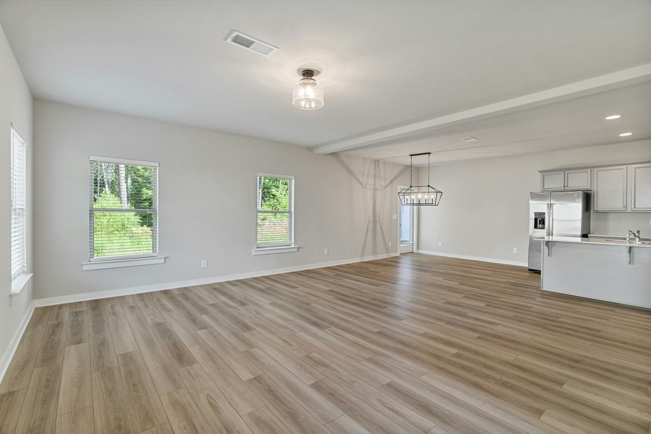 1420 Brookhaven Dr - Photo 3 of 27