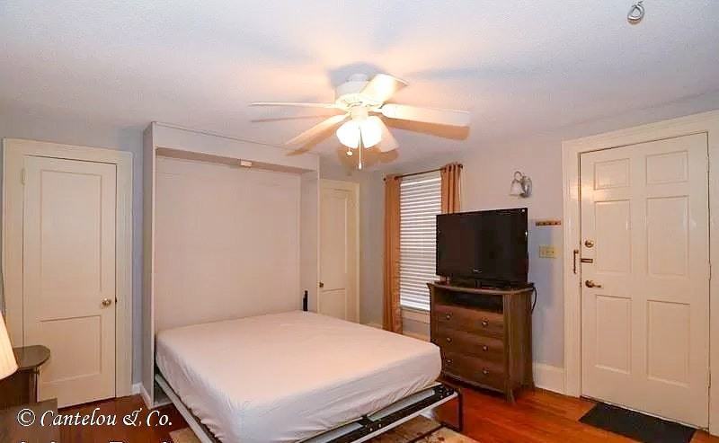 350 Telfair Street, Unit E - Photo 3 of 9