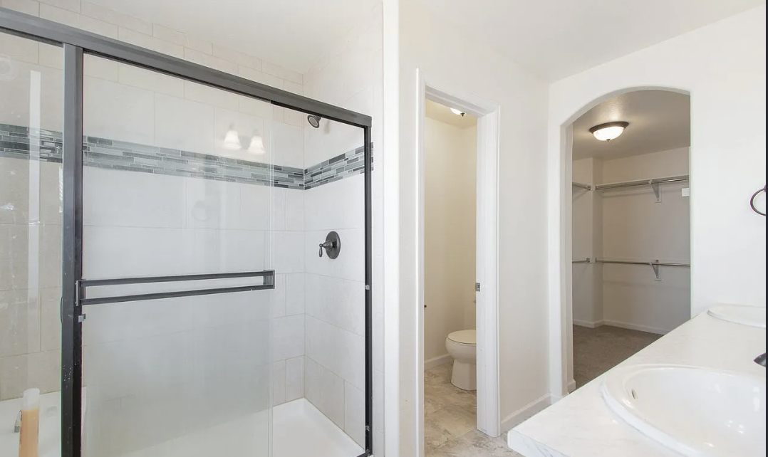 703 South Settlers Drive - Photo 6 of 13