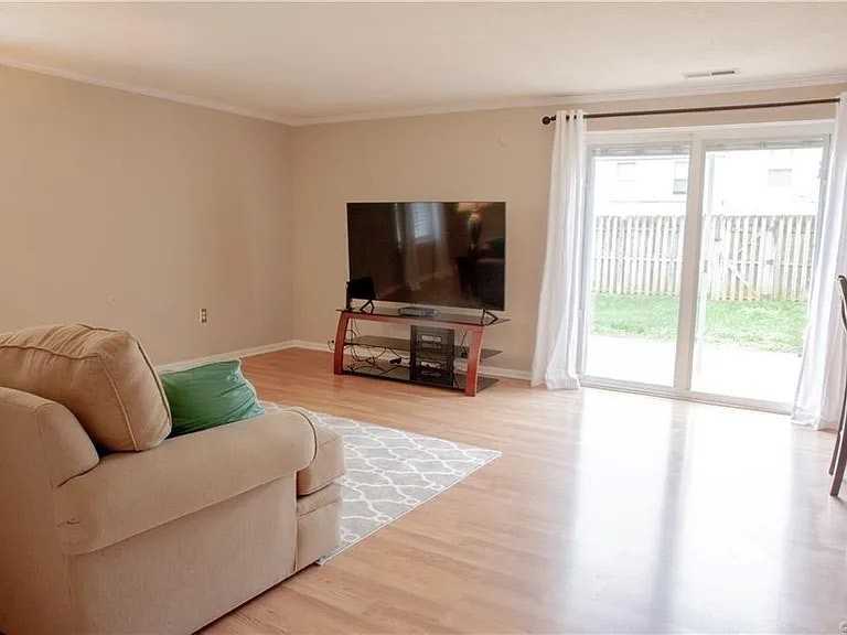 4912 Finnegan Court - Photo 2 of 8