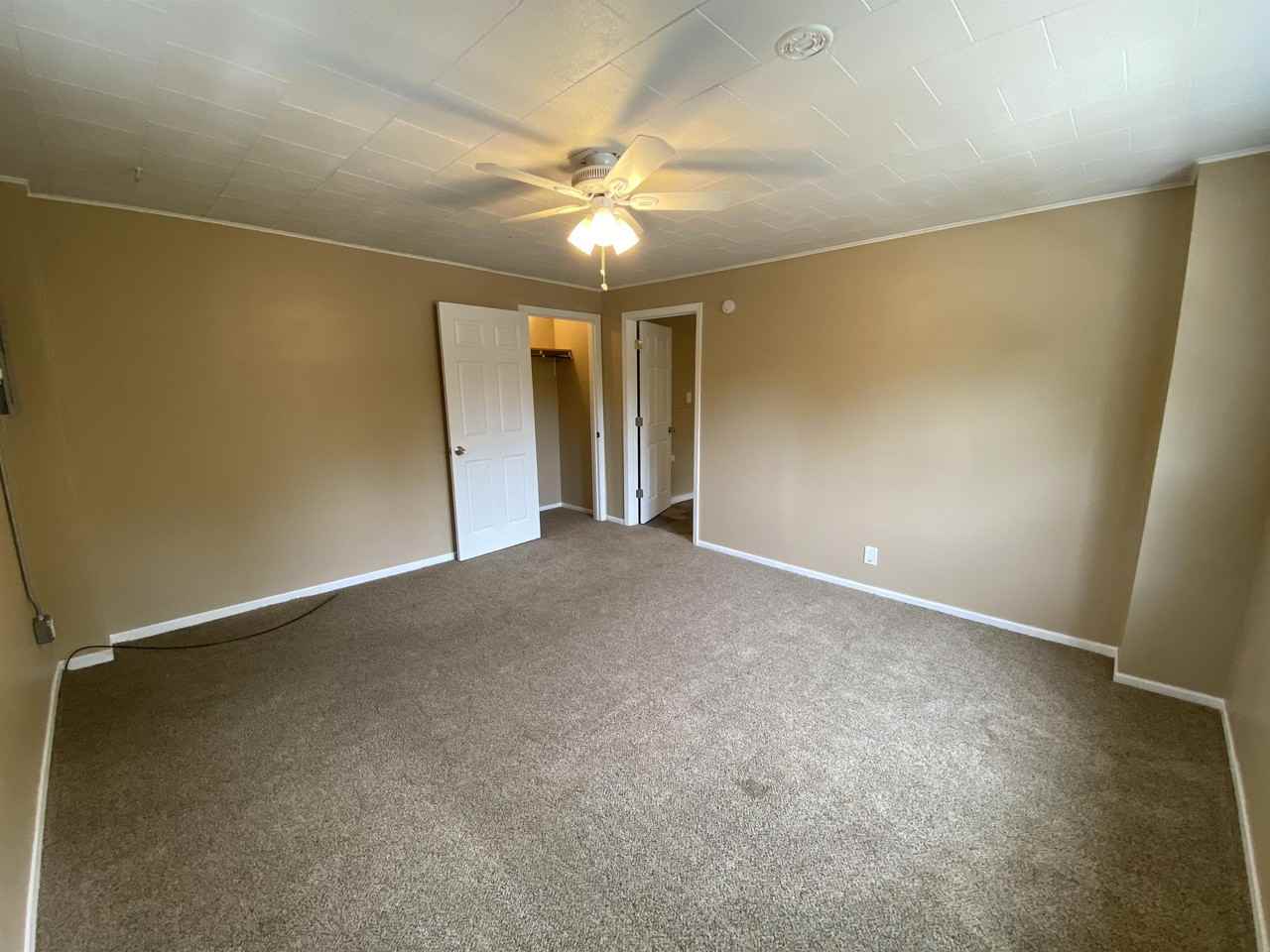 220 East 7th Street- Brad Haug - 4 #4 - Photo 7 of 9