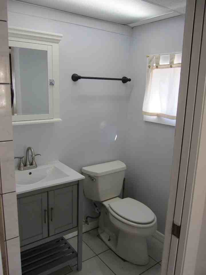 28 N Grosse Ave #C - Photo 4 of 6