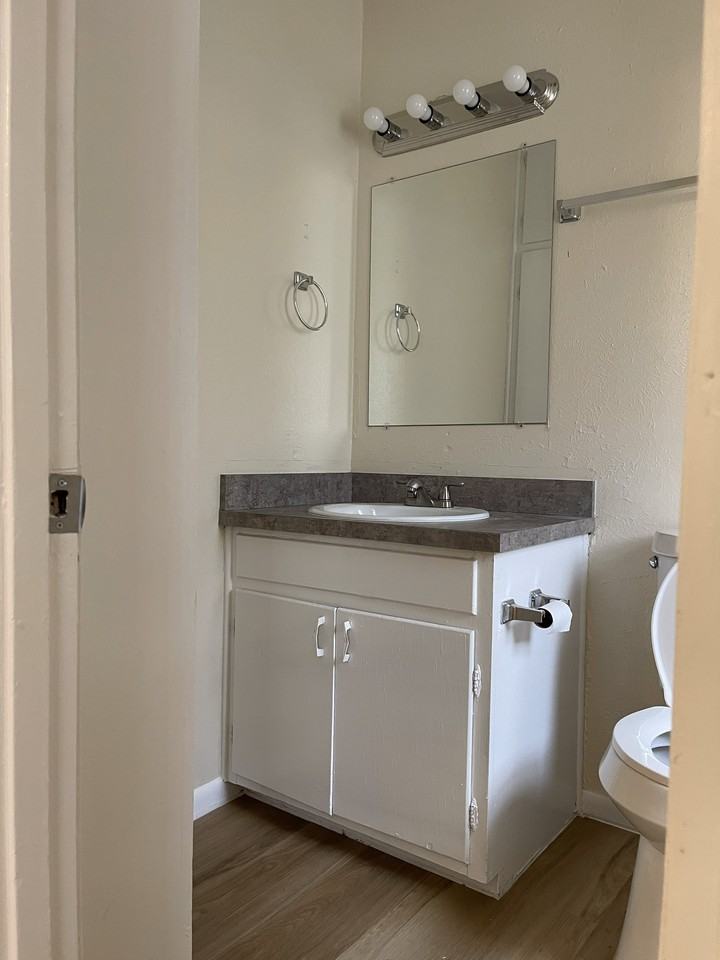 1318 North 18th Street - Photo 4 of 9