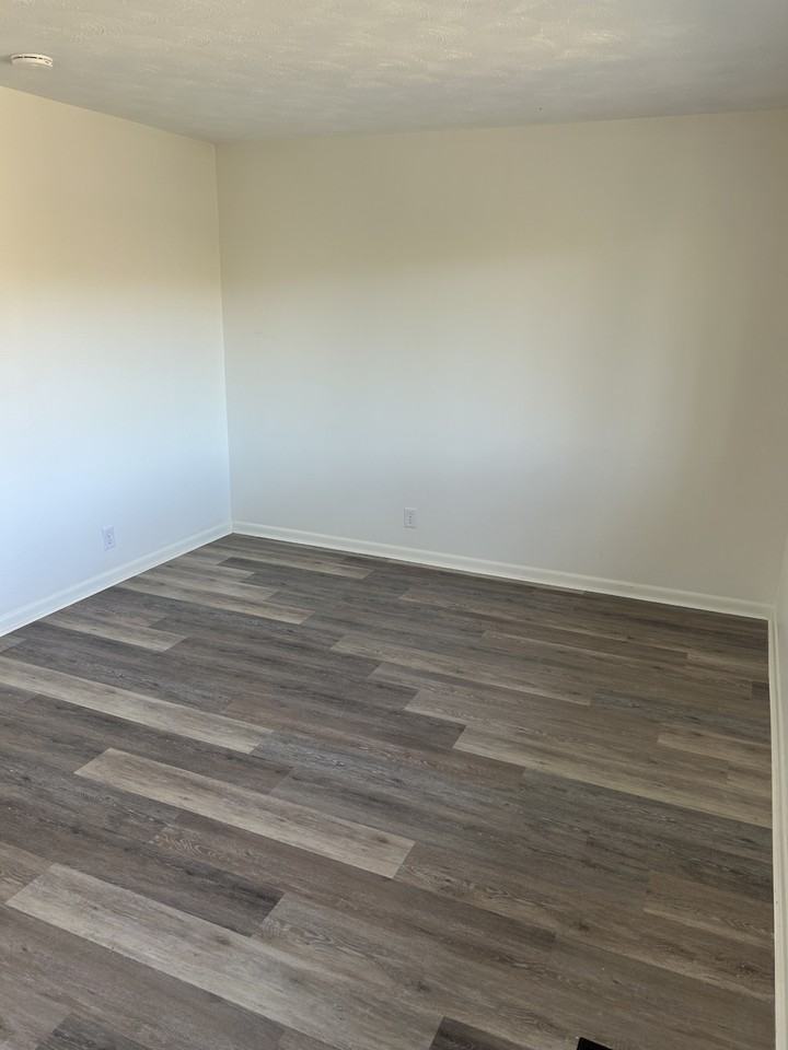 3308 Easton Avenue - Photo 5 of 10