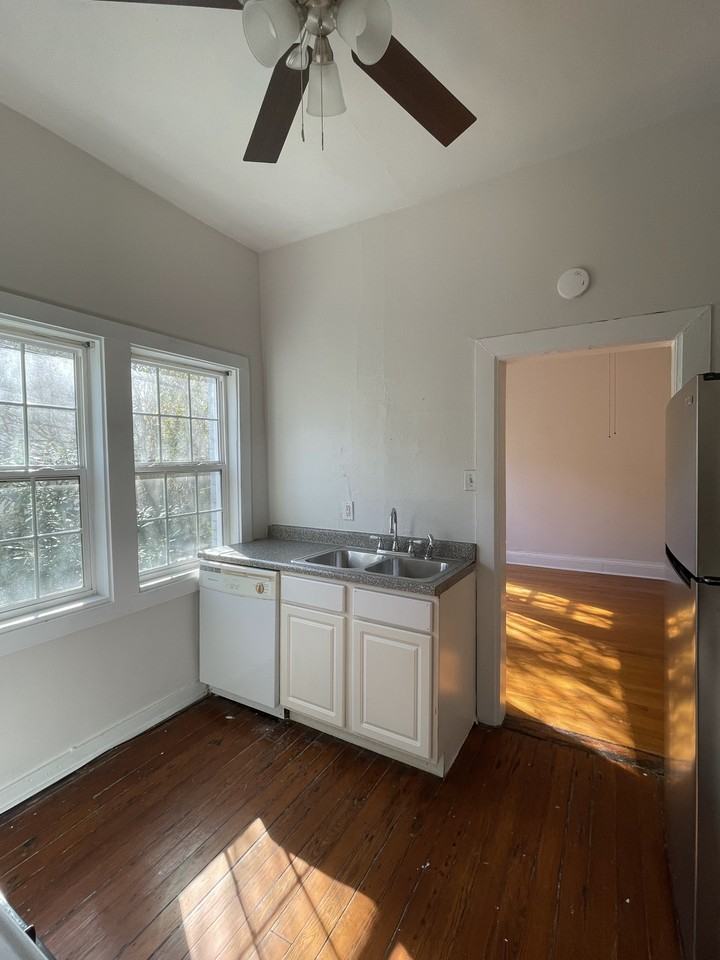 7904 St Charles - Photo 4 of 28