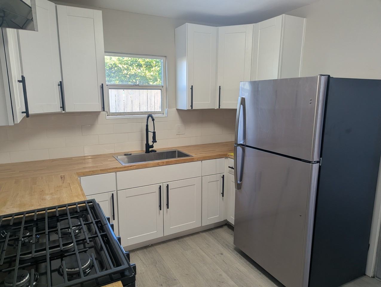 Cherokee Avenue - Photo 3 of 10
