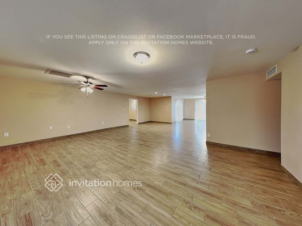 14815 N 38th St - Photo 3 of 18