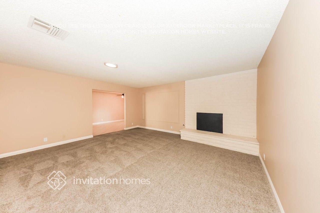 41797 Royal Palm Dr - Photo 4 of 17