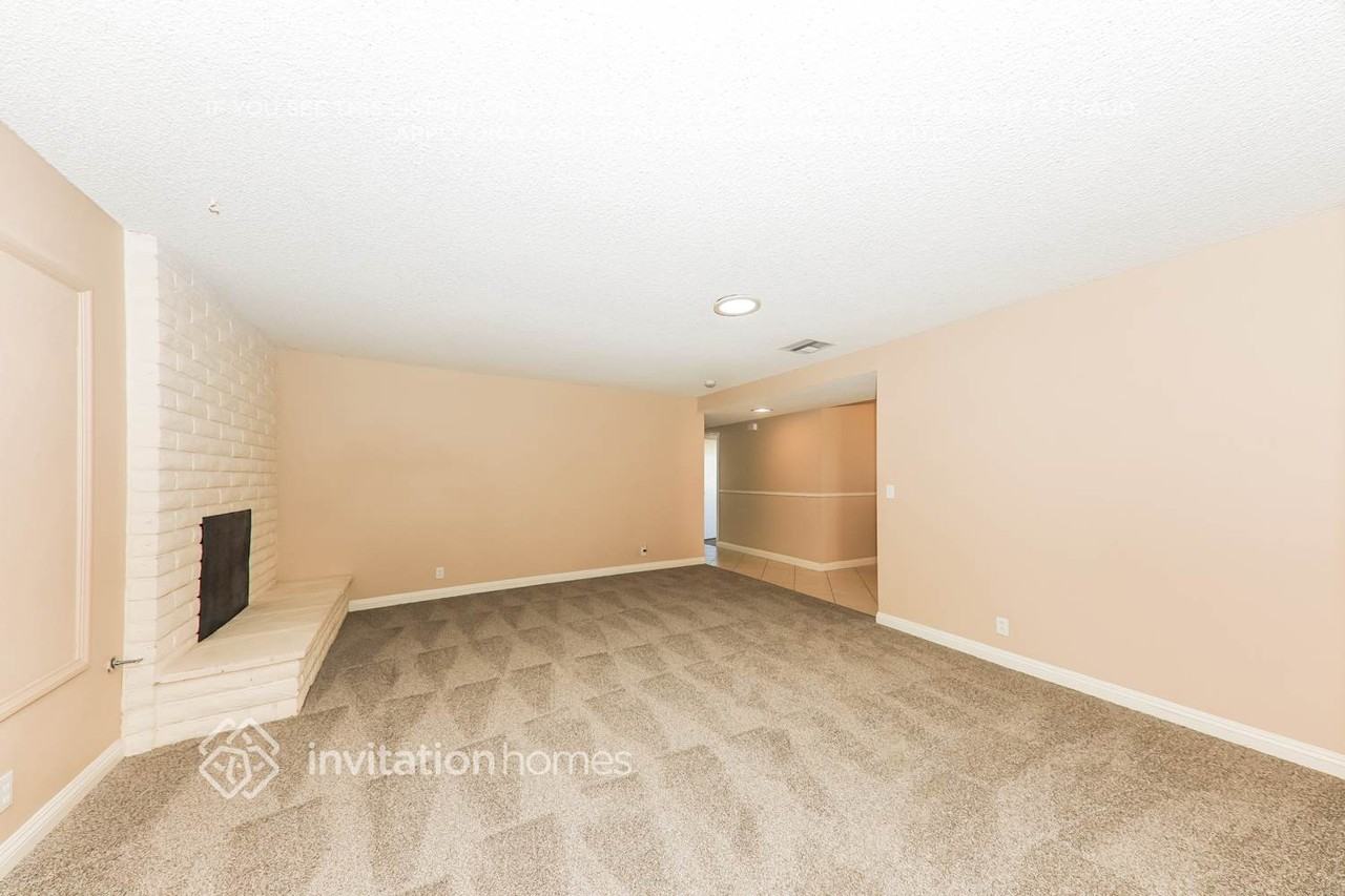 41797 Royal Palm Dr - Photo 5 of 17
