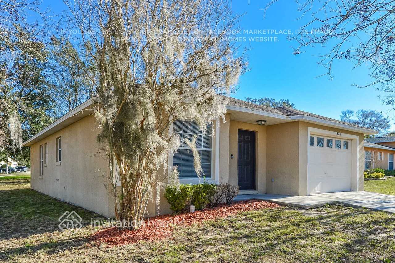 323 Boca Ciega Rd - Photo 2 of 17