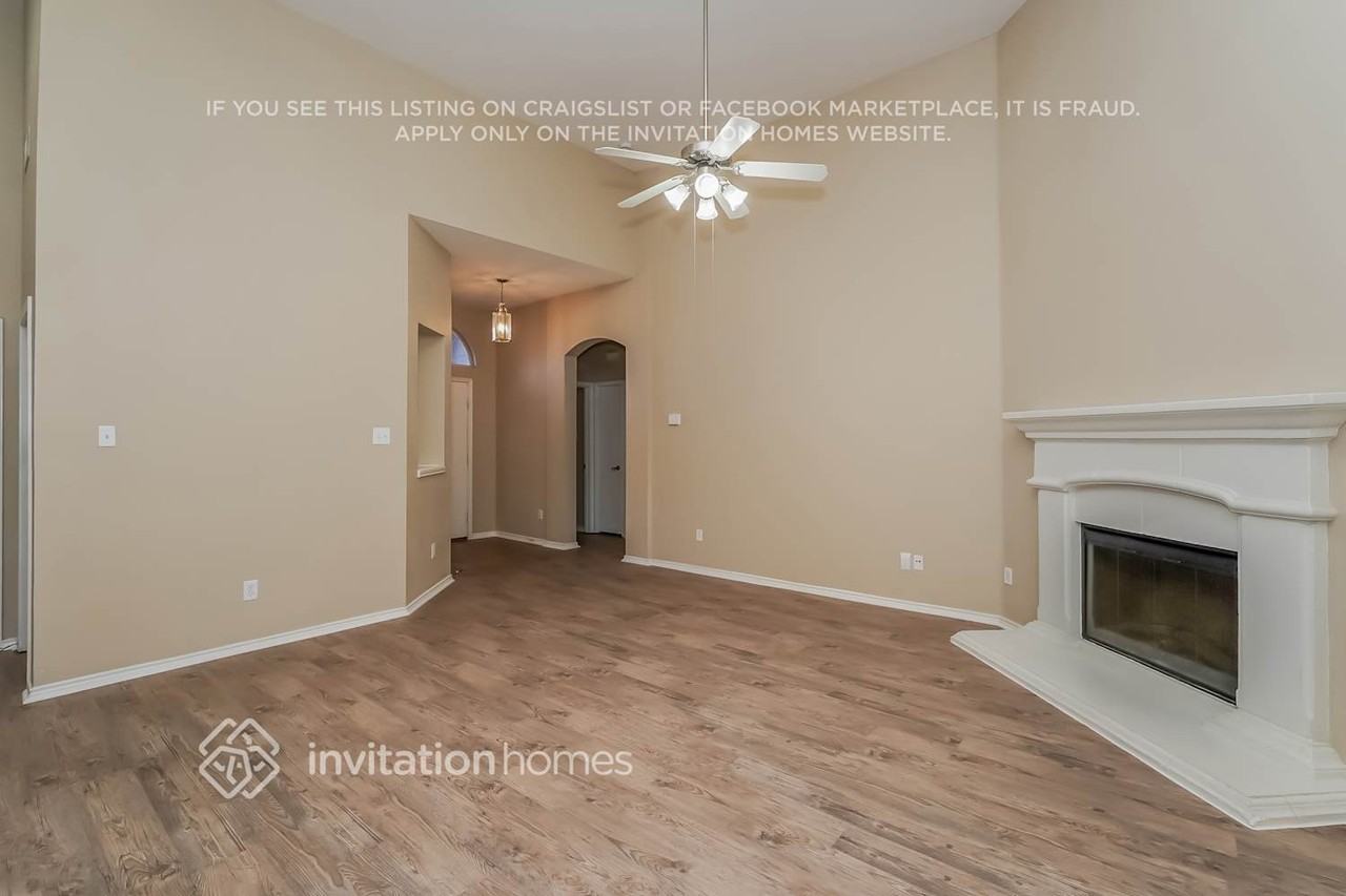 1021 Fort Apache Dr - Photo 3 of 17