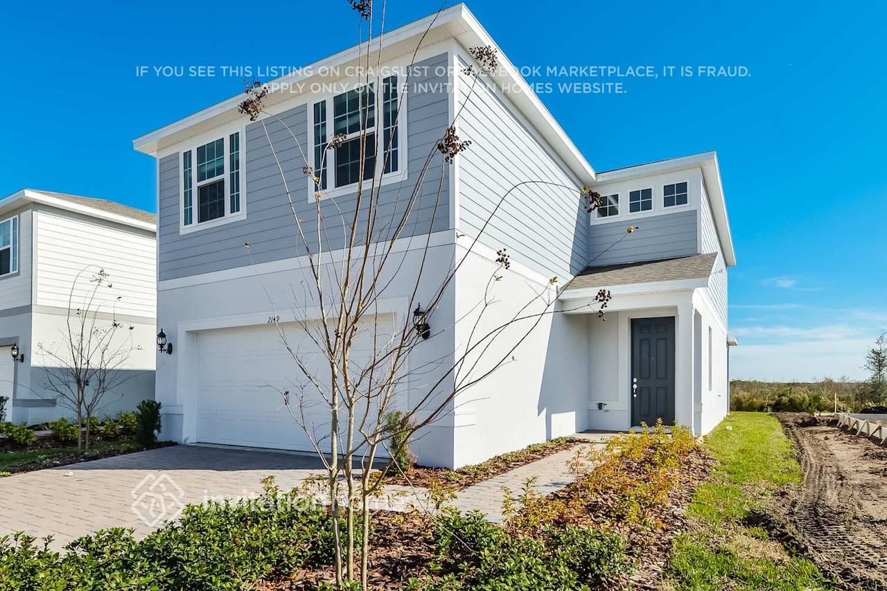 2149 Calm Night St - Photo 4 of 26