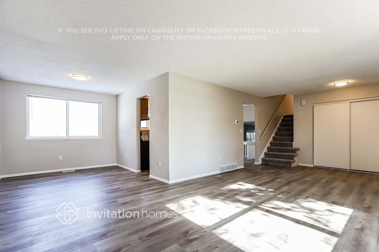 14499 E Wesley Ave - Photo 4 of 17