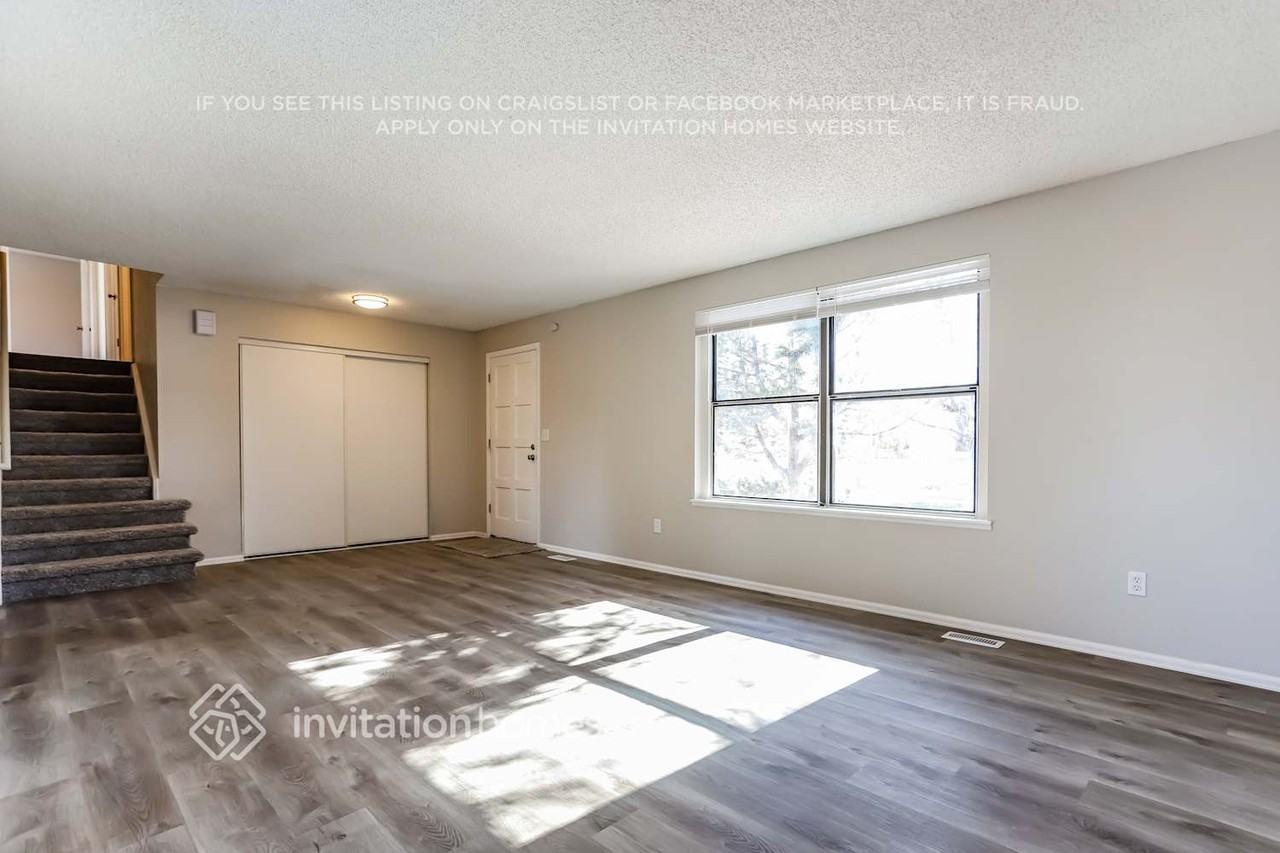 14499 E Wesley Ave - Photo 5 of 17