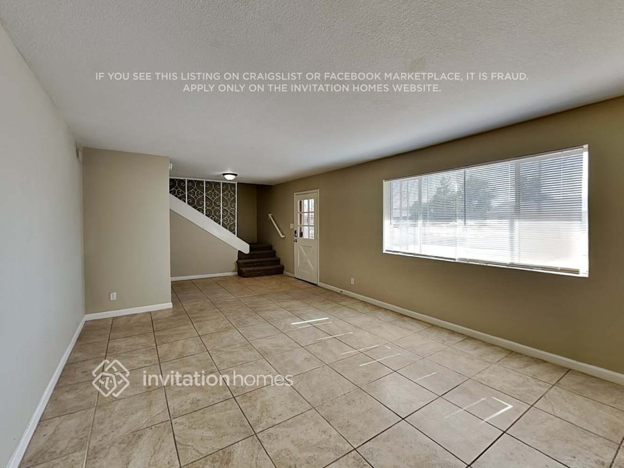 1344 E Marilyn Ave - Photo 4 of 21