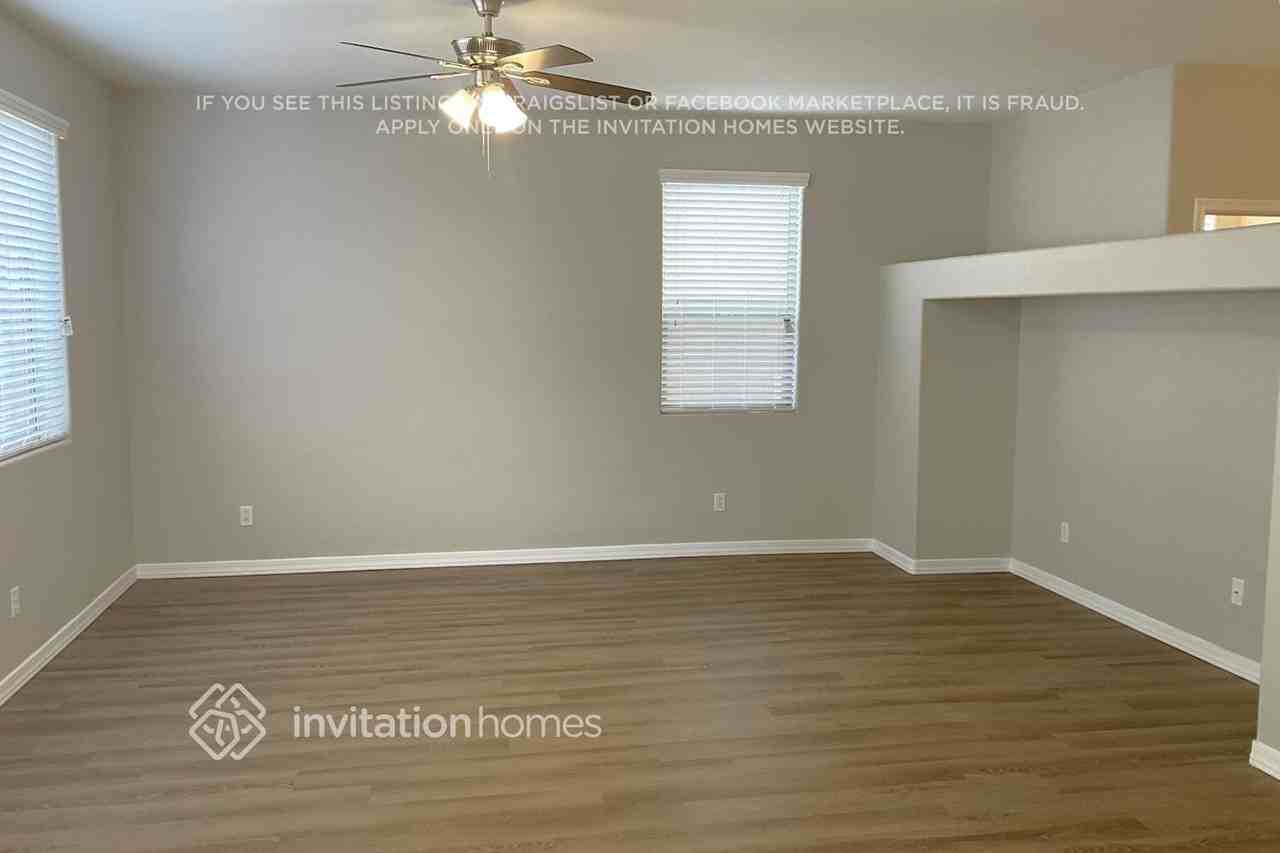 14342 W Avalon Dr - Photo 3 of 13