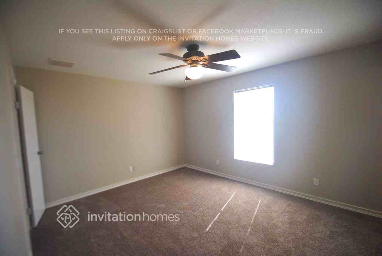 6439 E Albany St - Photo 5 of 10