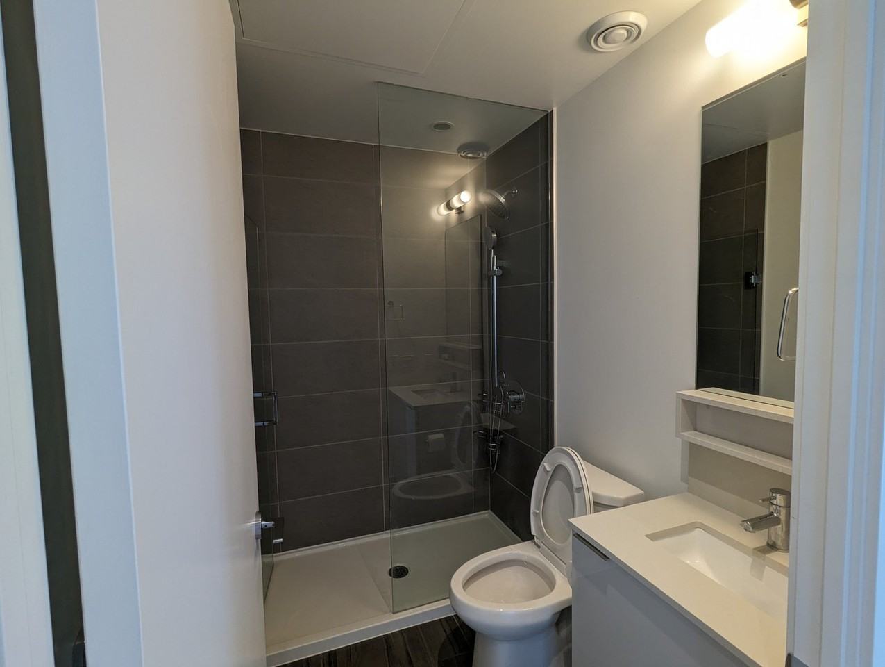 950 Portage Pky - Photo 5 of 10