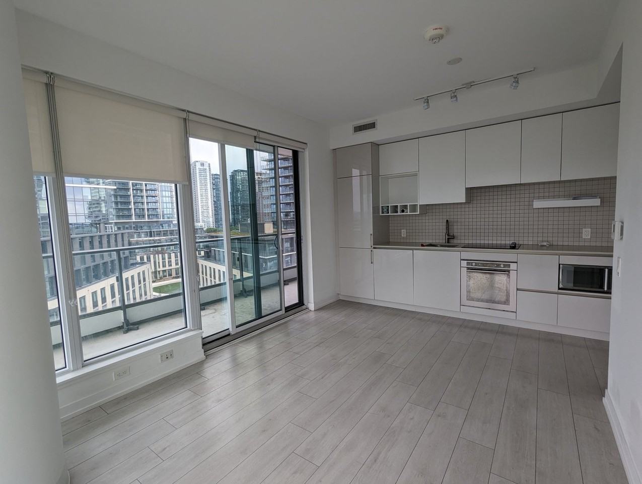 950 Portage Pky - Photo 7 of 10