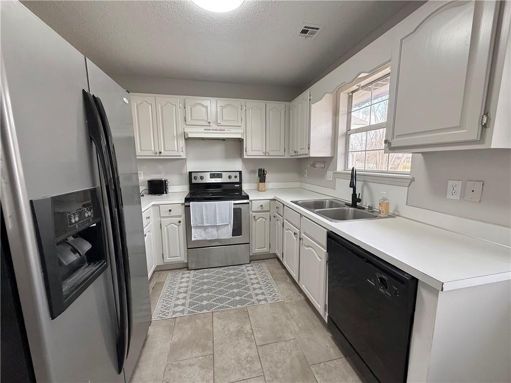 909 Durham Pl #B - Photo 3 of 6