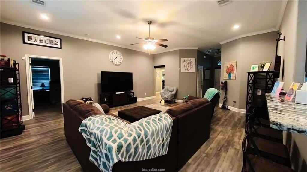 4002 High Creek Ct - Photo 5 of 24