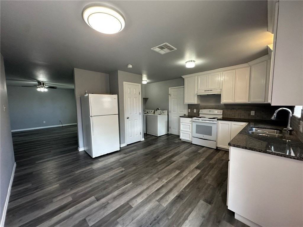 2563 Live Oak St - Photo 7 of 31