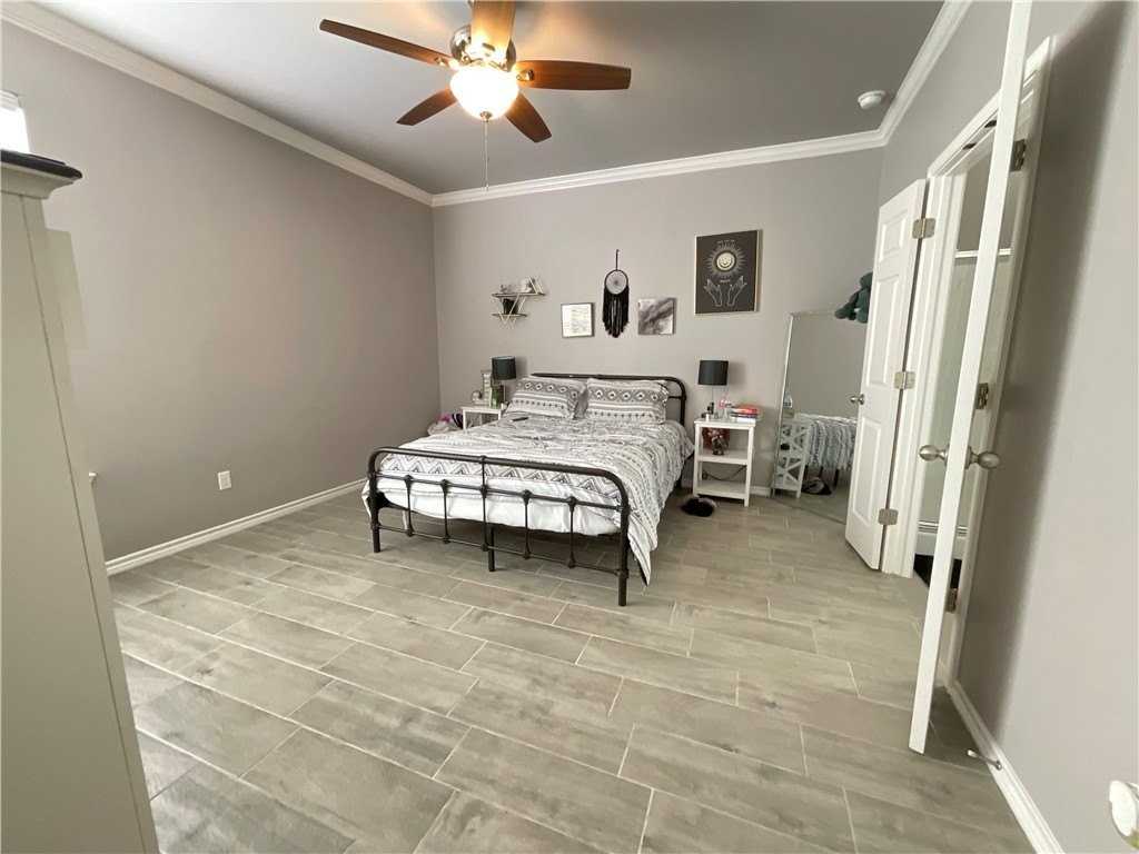 7421 Oshman Dr - Photo 6 of 17