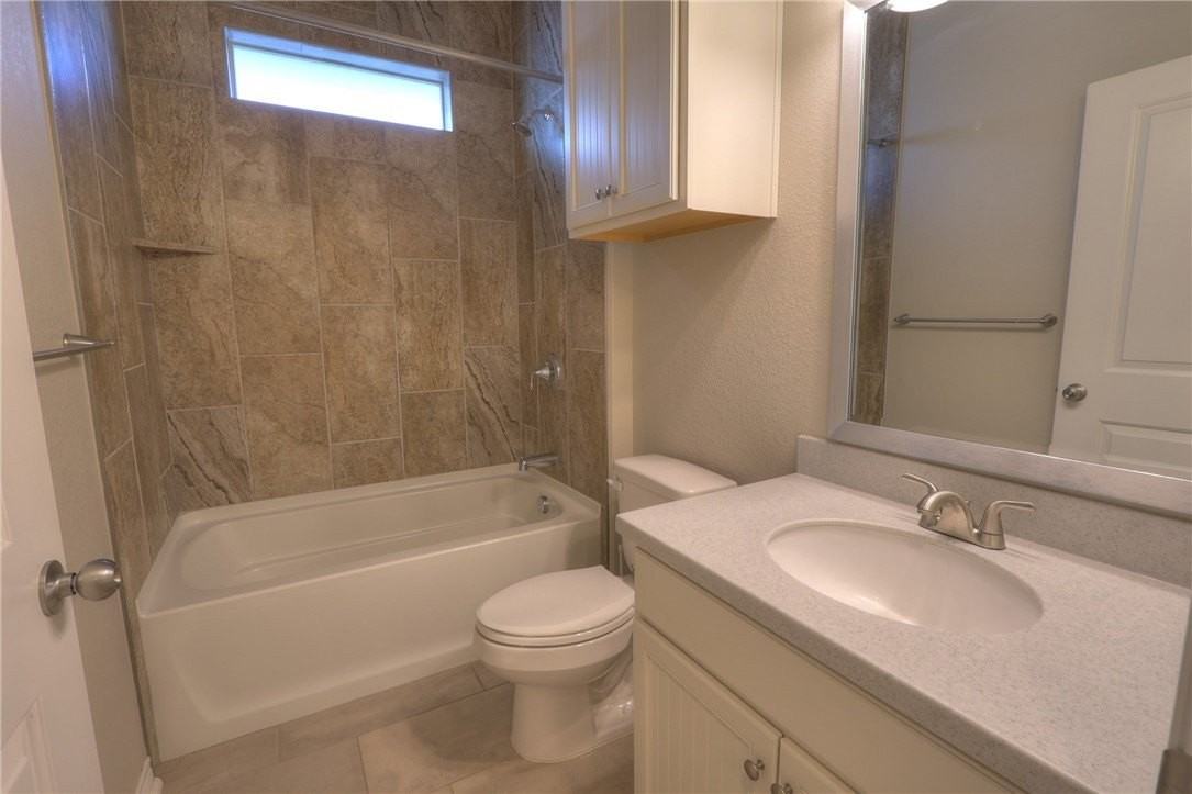 8114 Luz De Luna St - Photo 6 of 36