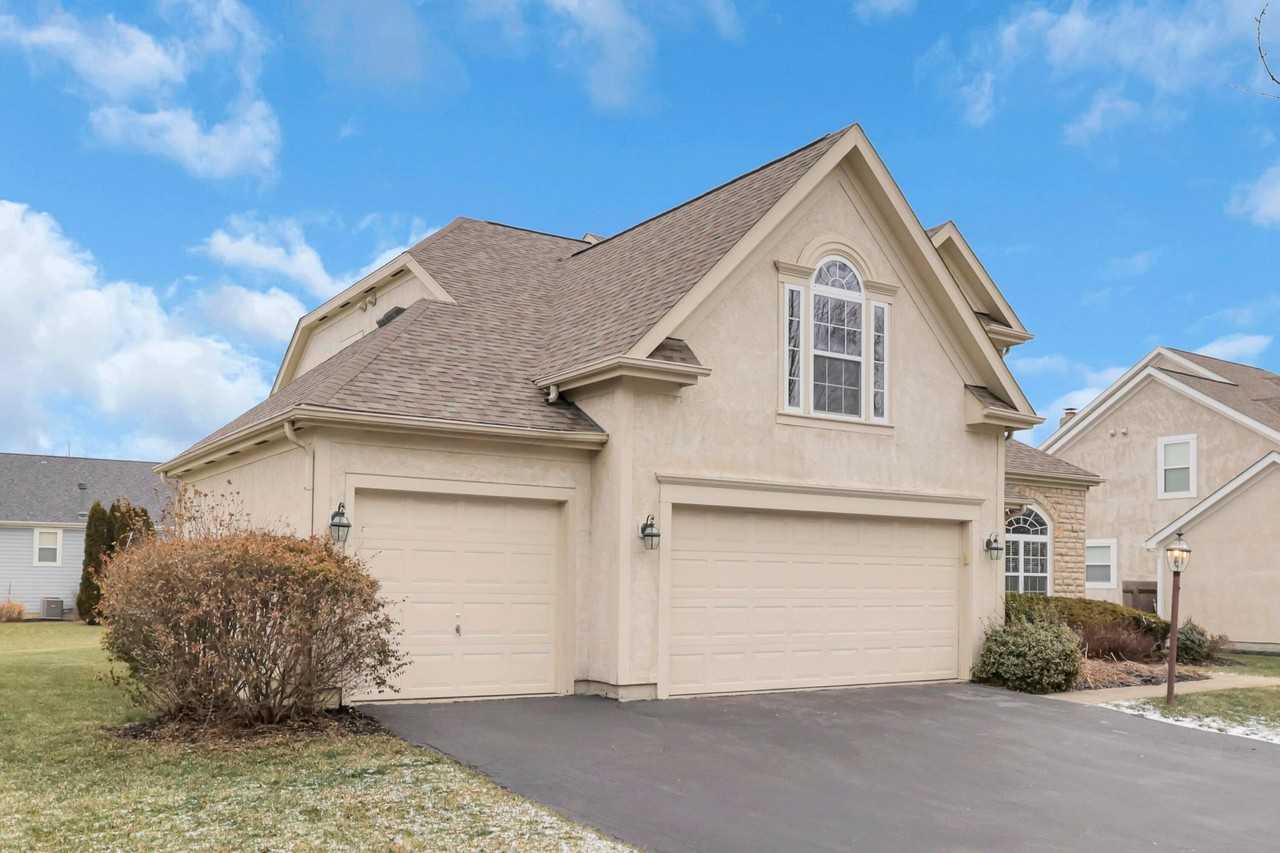 3796 Village Club Dr - Photo 3 of 50