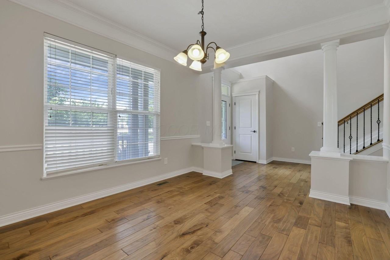 774 Olde Mill Dr - Photo 2 of 40