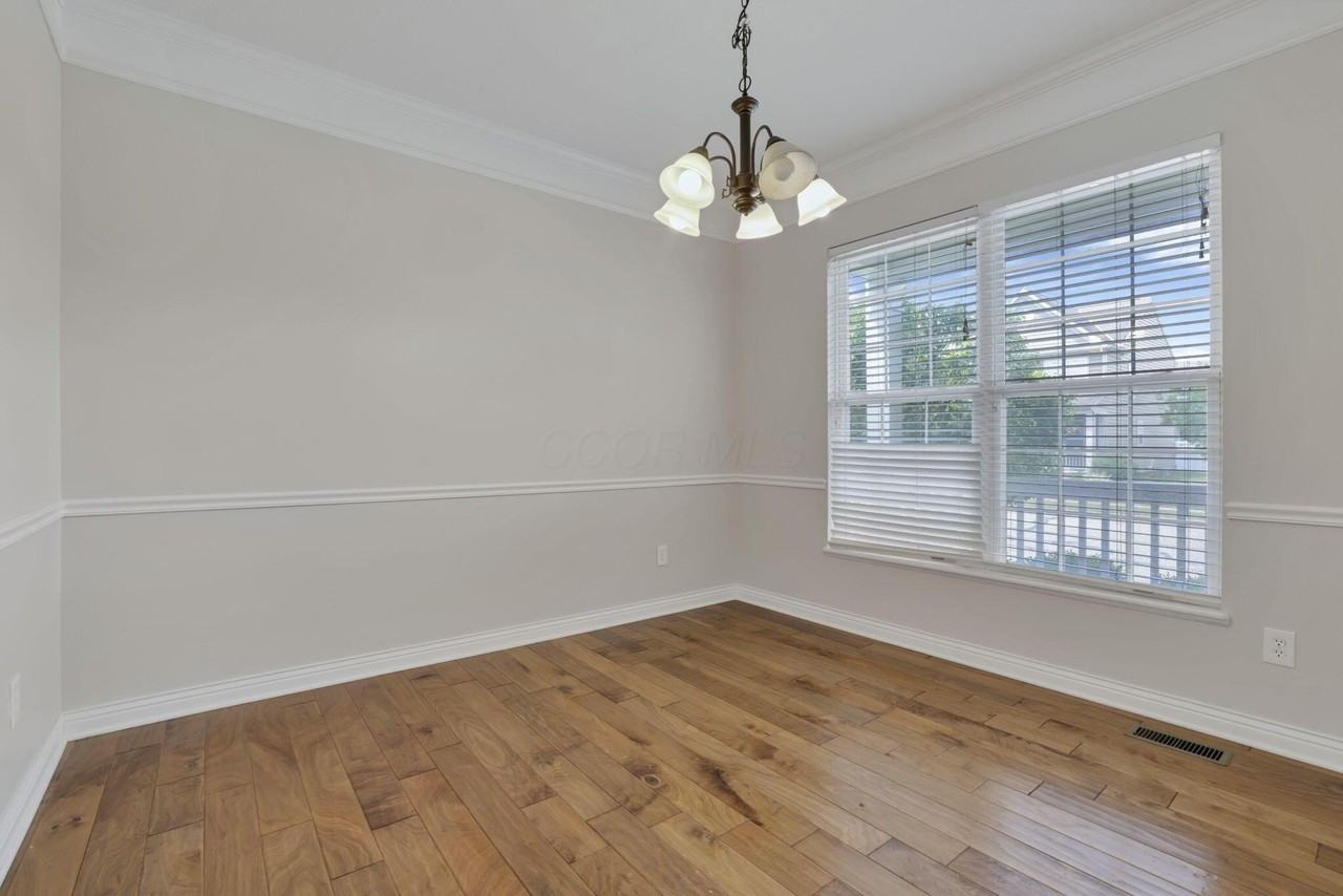 774 Olde Mill Dr - Photo 5 of 40