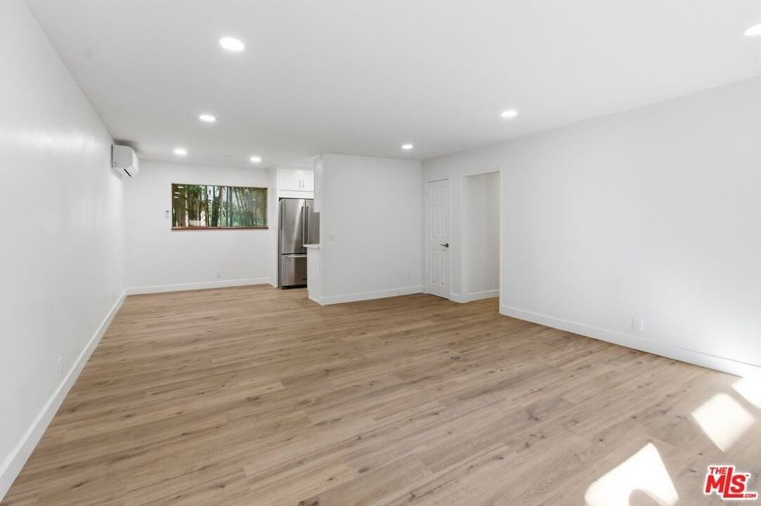 614 6th Ave Apt 2 #2 - Photo 3 of 17