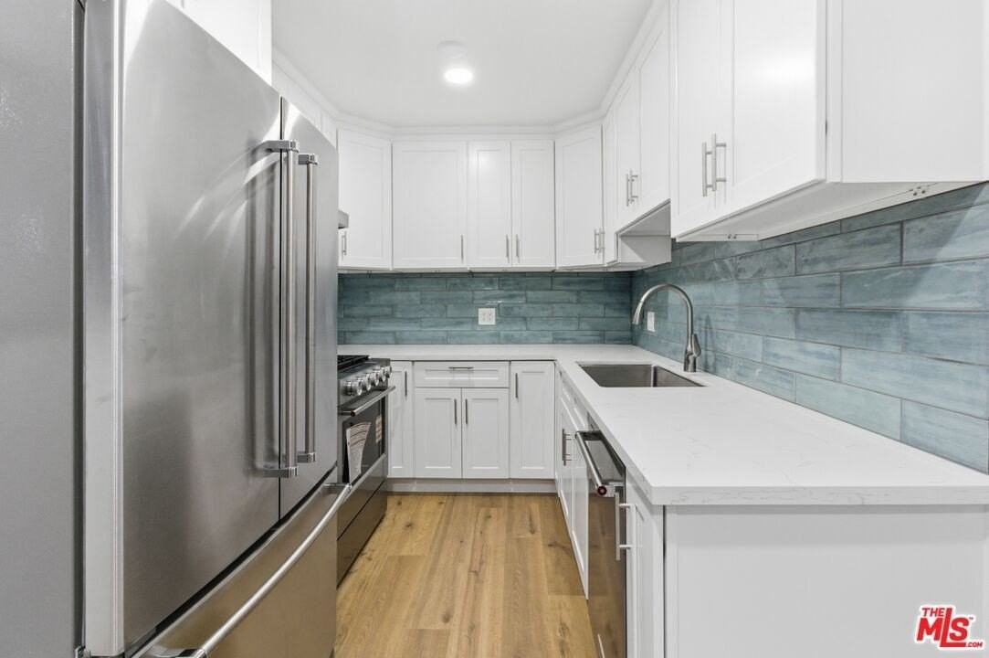 614 6th Ave Apt 2 #2 - Photo 4 of 17