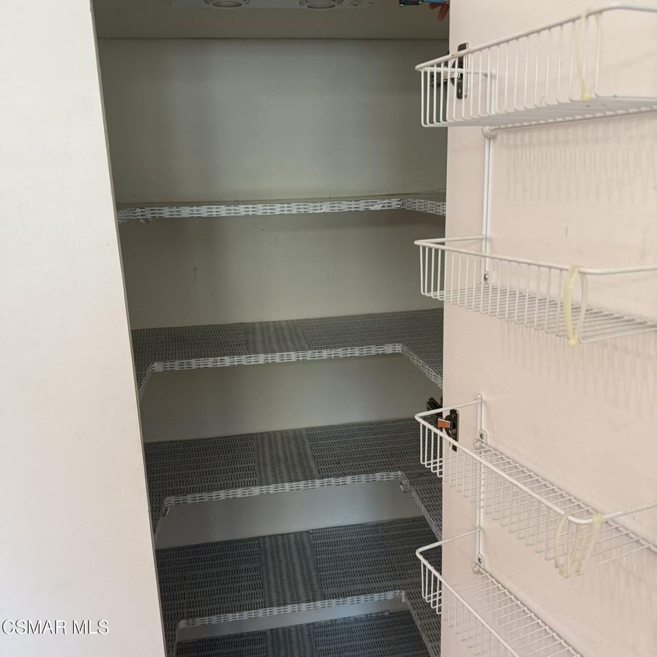 4411 Brookford Ave - Photo 5 of 12