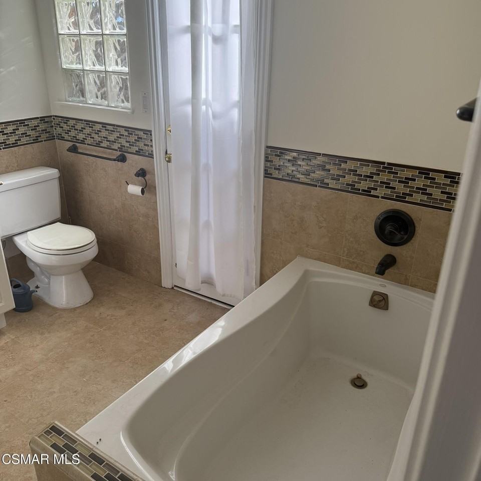 4411 Brookford Ave - Photo 7 of 12